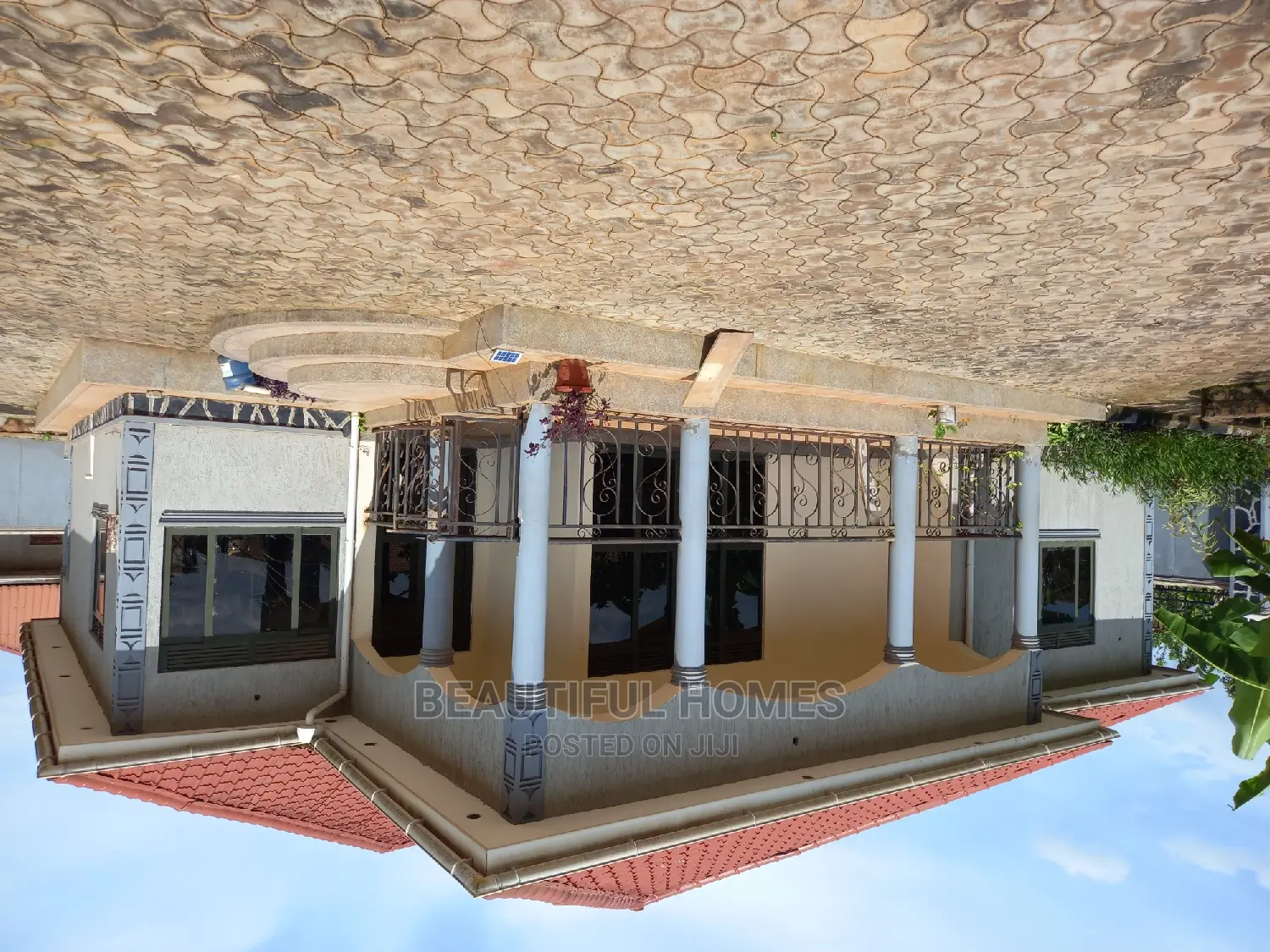 Furnished 4bdrm House in Kira for Sale