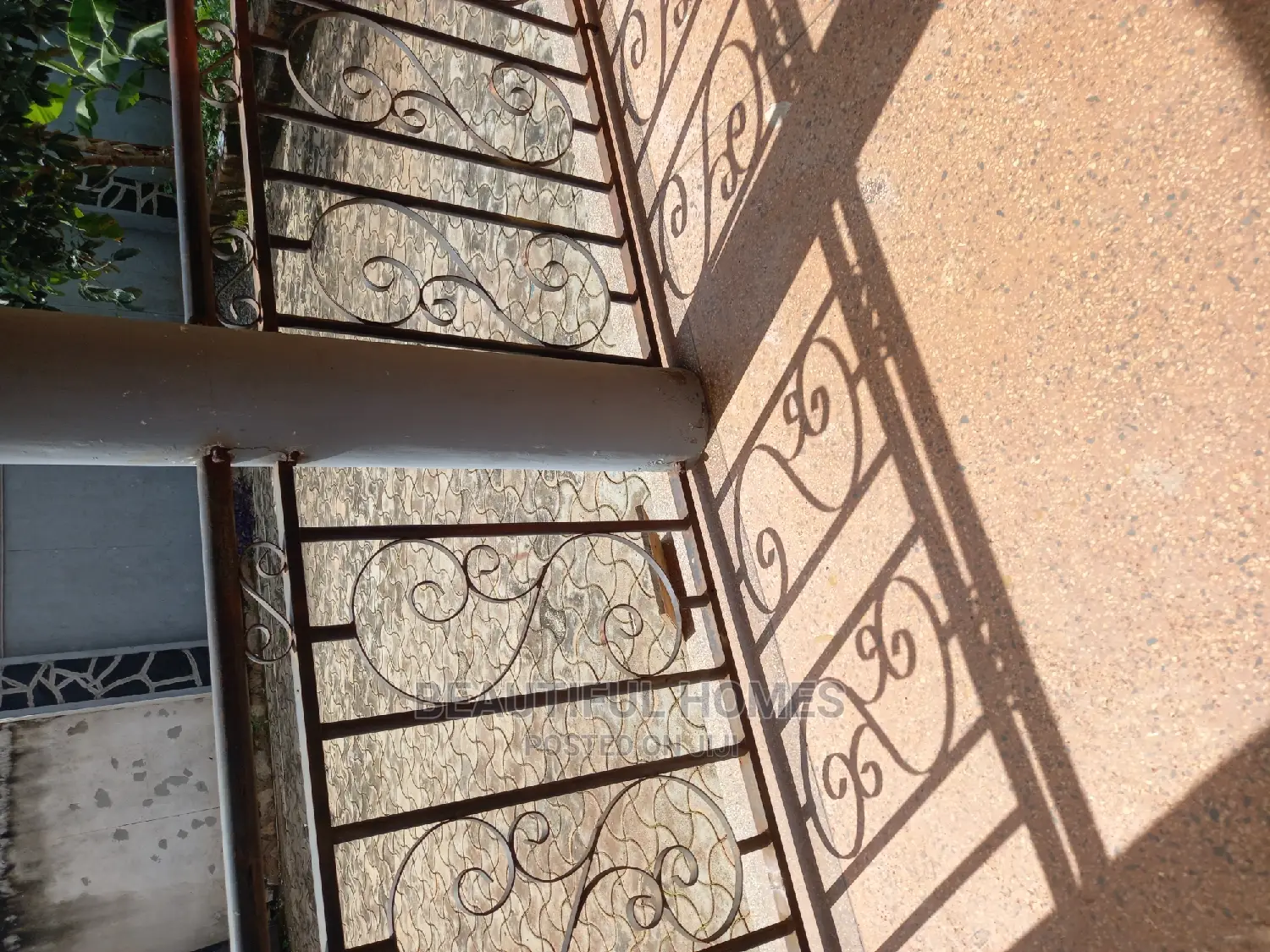 Furnished 4bdrm Bungalow in Kira for Sale