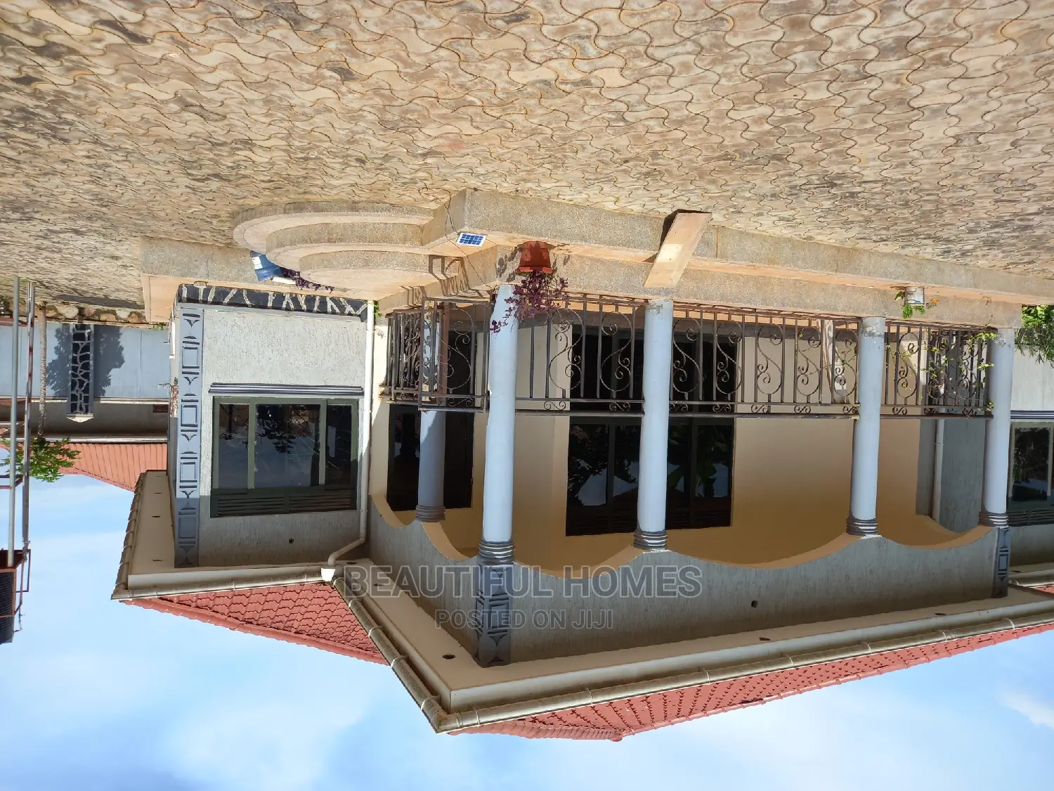 Furnished 4bdrm Bungalow in Kira for Sale