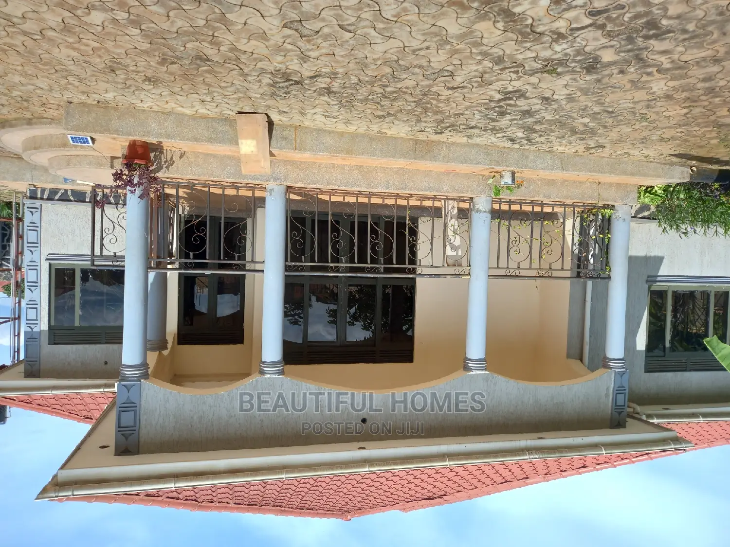 Furnished 4bdrm Bungalow in Kira for Sale