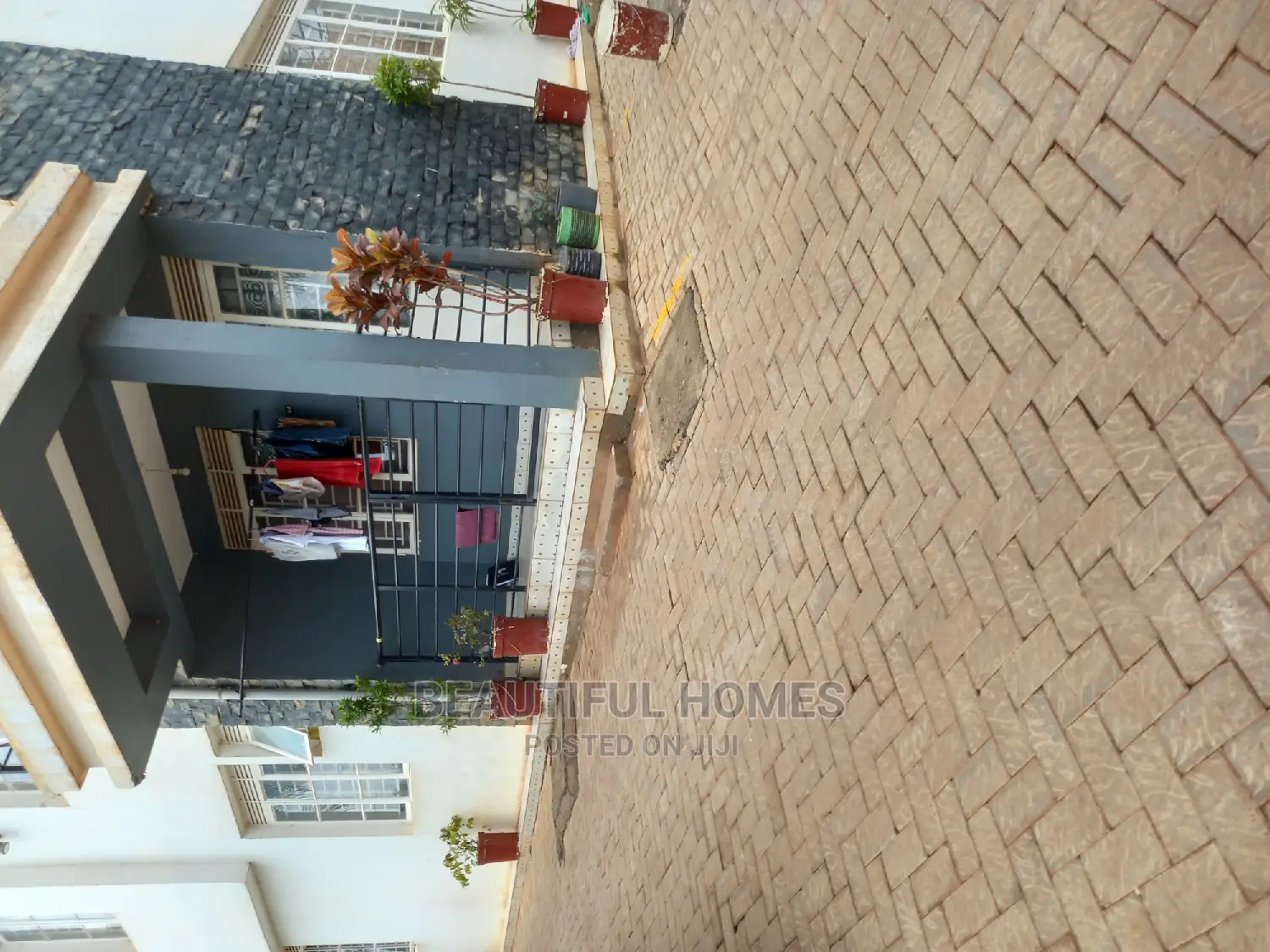 Furnished 4bdrm Bungalow in Kira for Sale