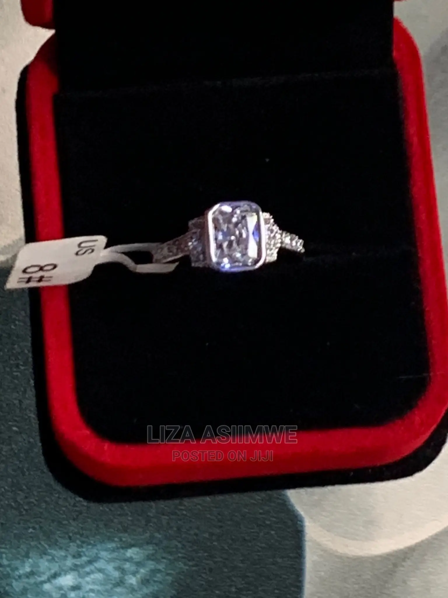 Engagement Rings Available at a Good and Affordable Price