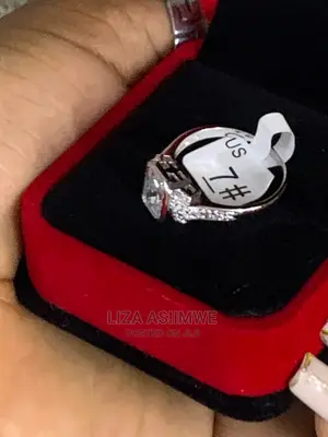 Engagement Rings Available at a Good and Affordable Price