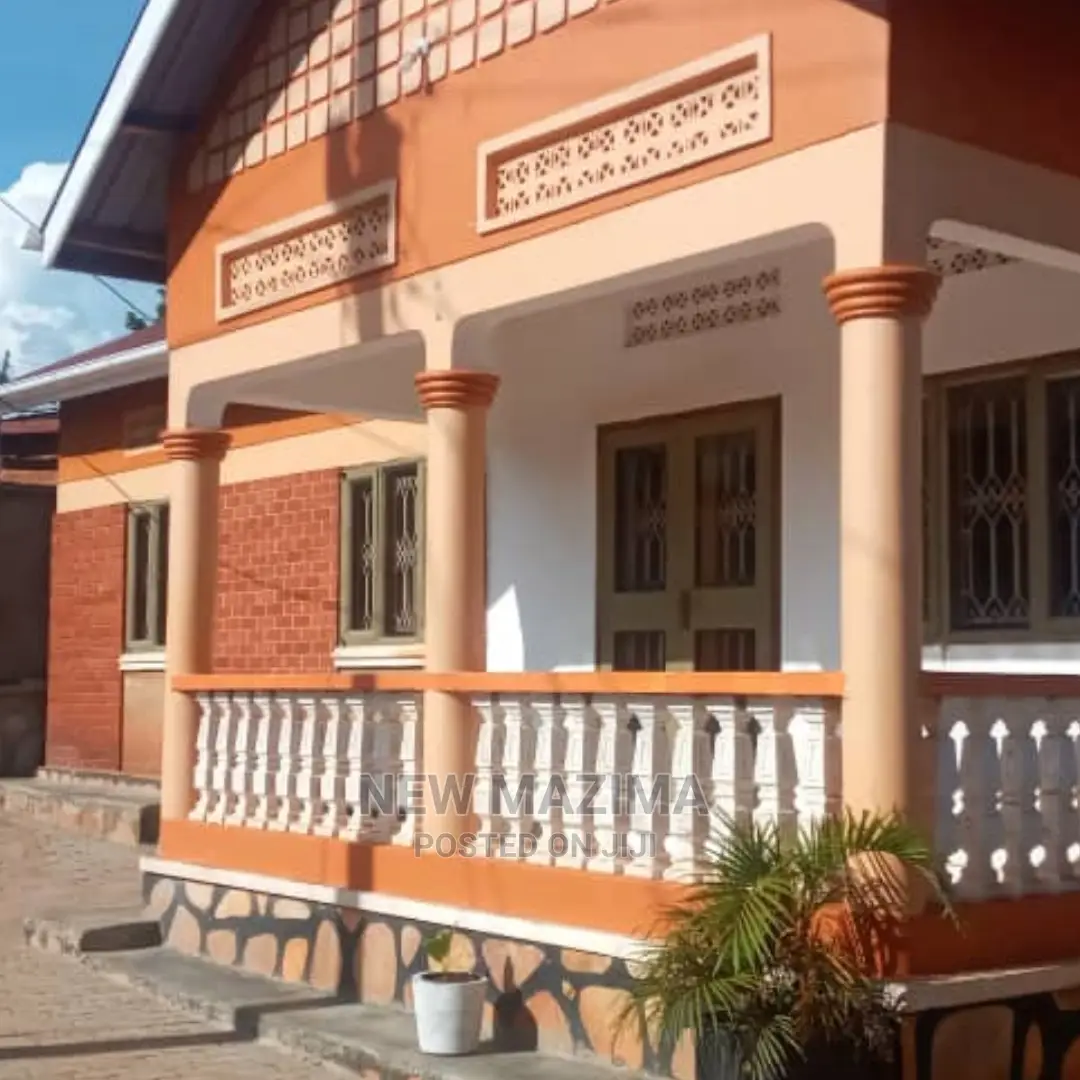 3bdrm Bungalow in Namasuba, Central Division for Sale