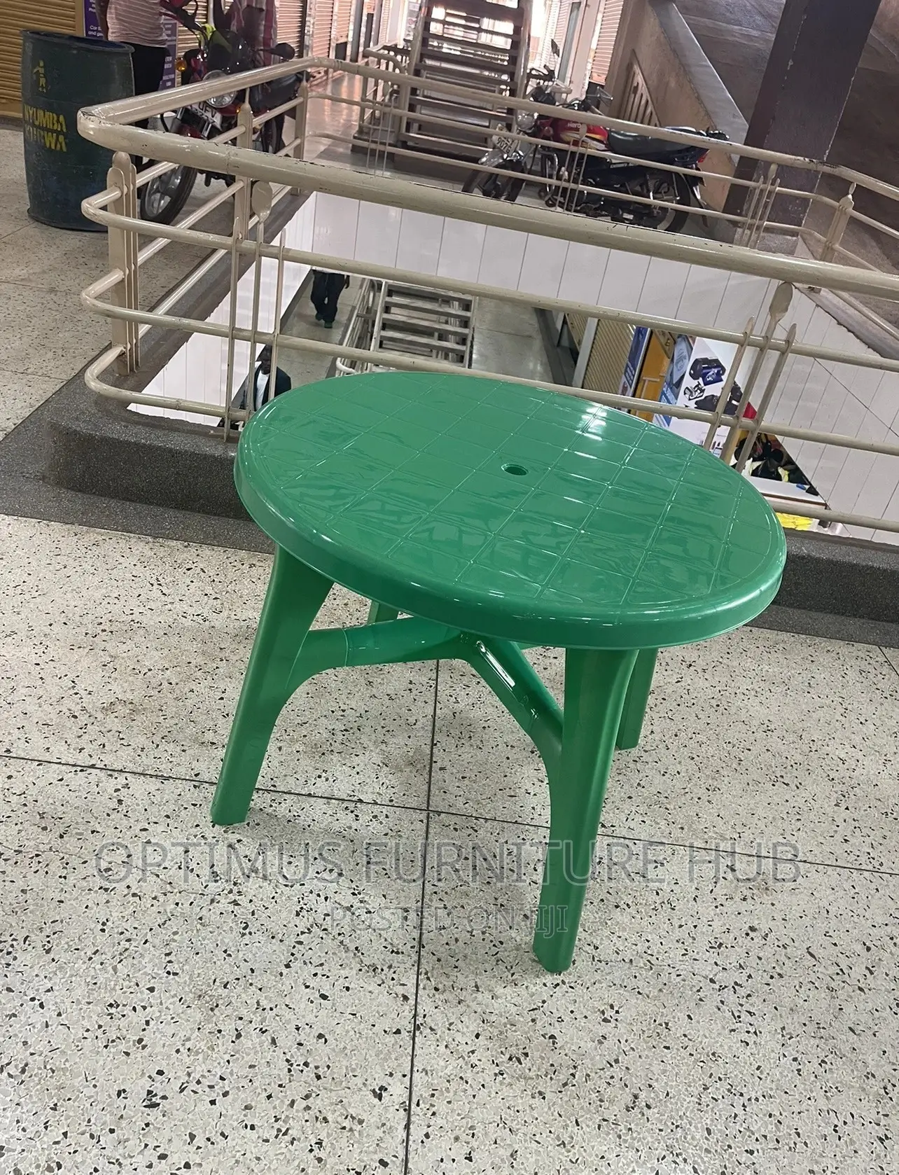 Plastic Table (Green)