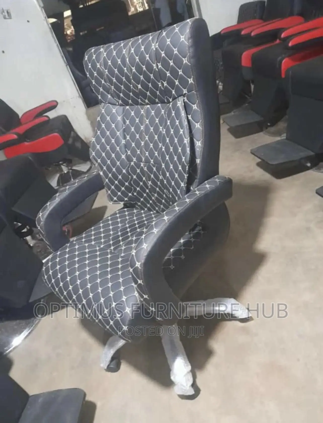 Office Chair (Spotted)