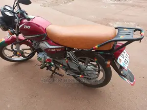 Jinan Qingqi QM125-9C(CS) 2022 Red