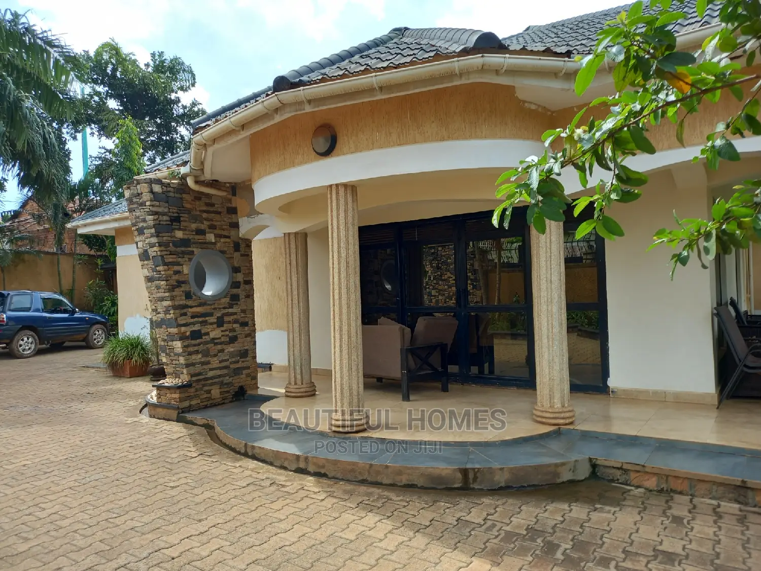 Furnished 4bdrm House in Kyaliwajjara, Central Division for Sale