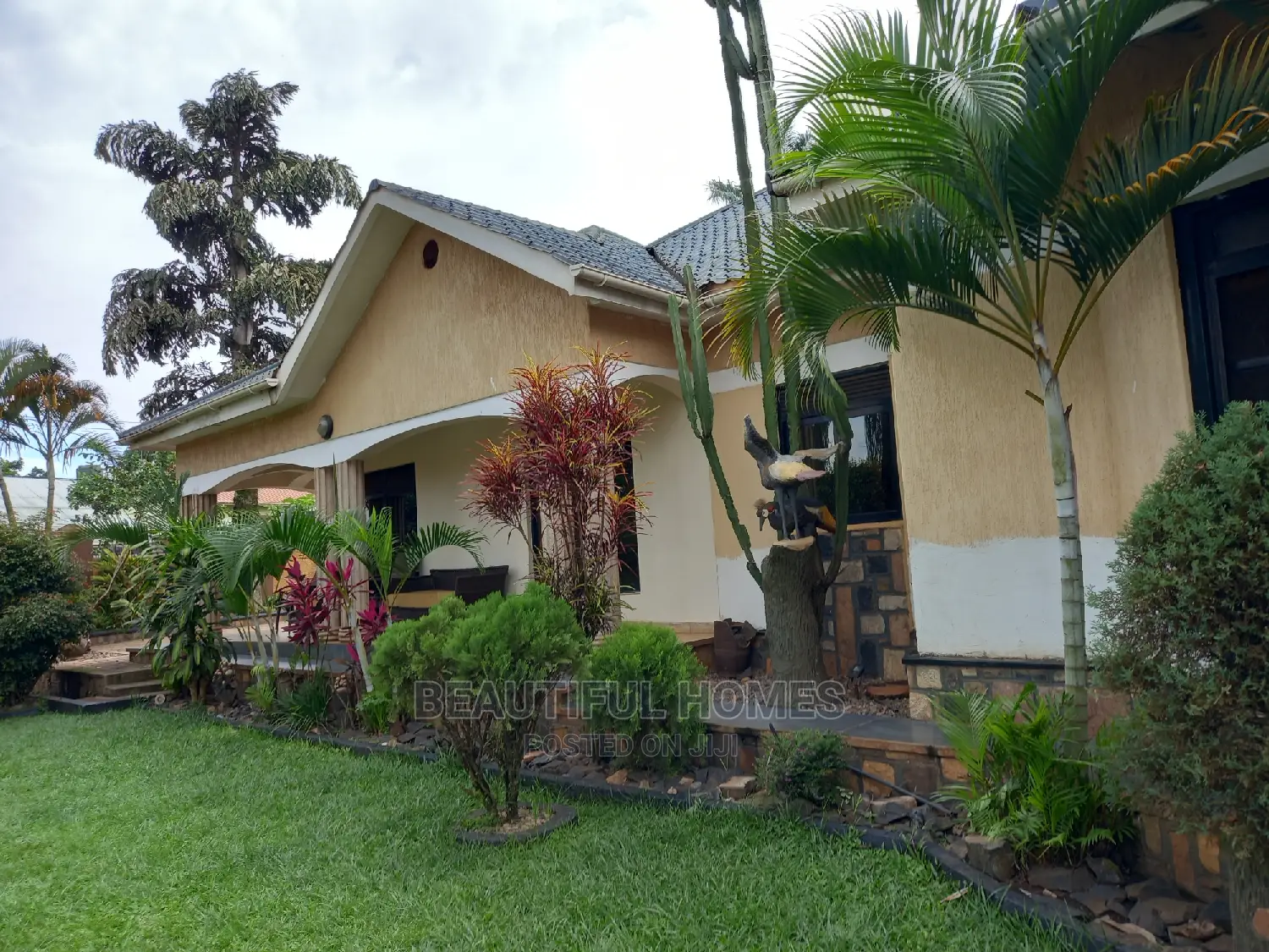 Furnished 4bdrm House in Kyaliwajjara, Central Division for Sale