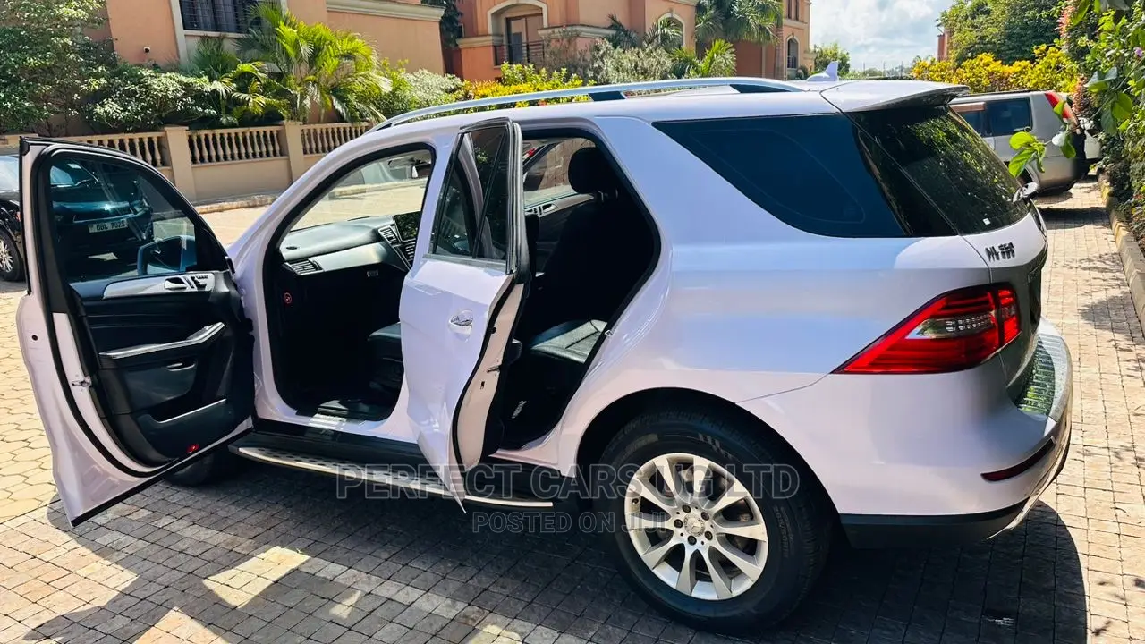 Mercedes-Benz M Class ML 350 BlueTEC 4Matic 2013 Off White