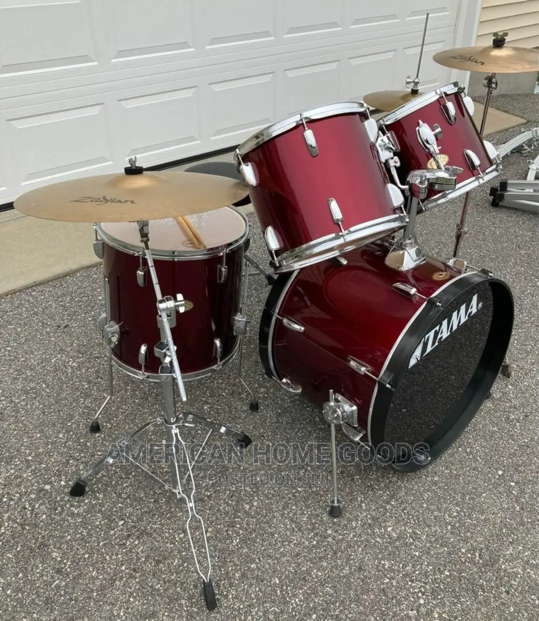 TAMA Drum Set With Cymbals and Hi-Hat in Excellent Condition