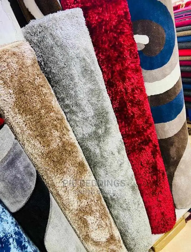 Plain Shaggy Fur Centre Carpets