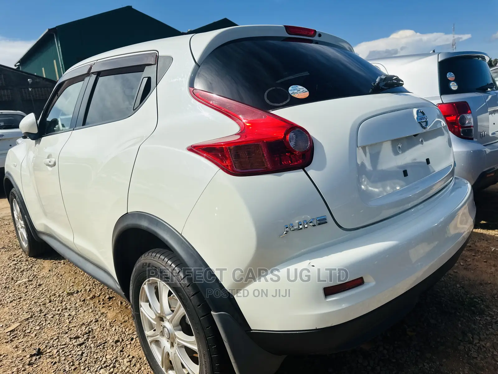 Nissan Juke S AWD 2011 White