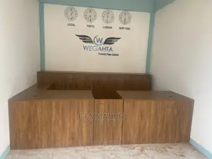 Office Furniture/Desks/Cabinets