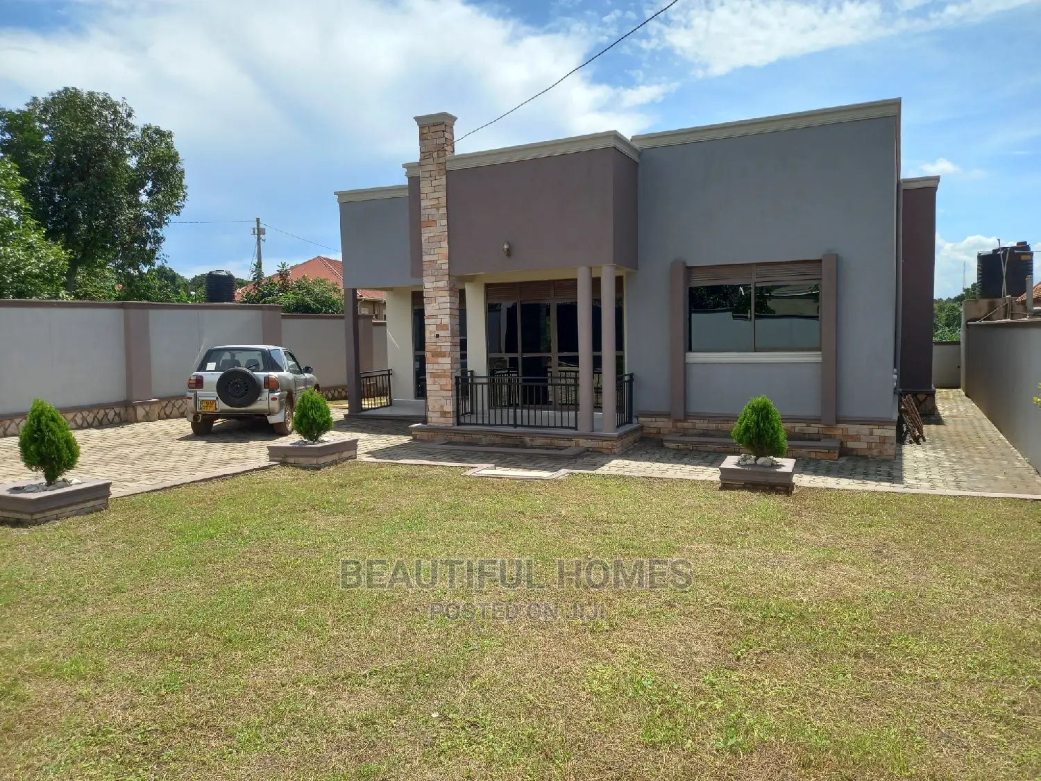 Furnished 4bdrm Bungalow in Kira for Sale