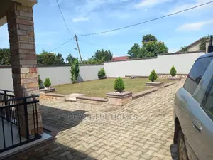 Furnished 4bdrm Bungalow in Kira for Sale