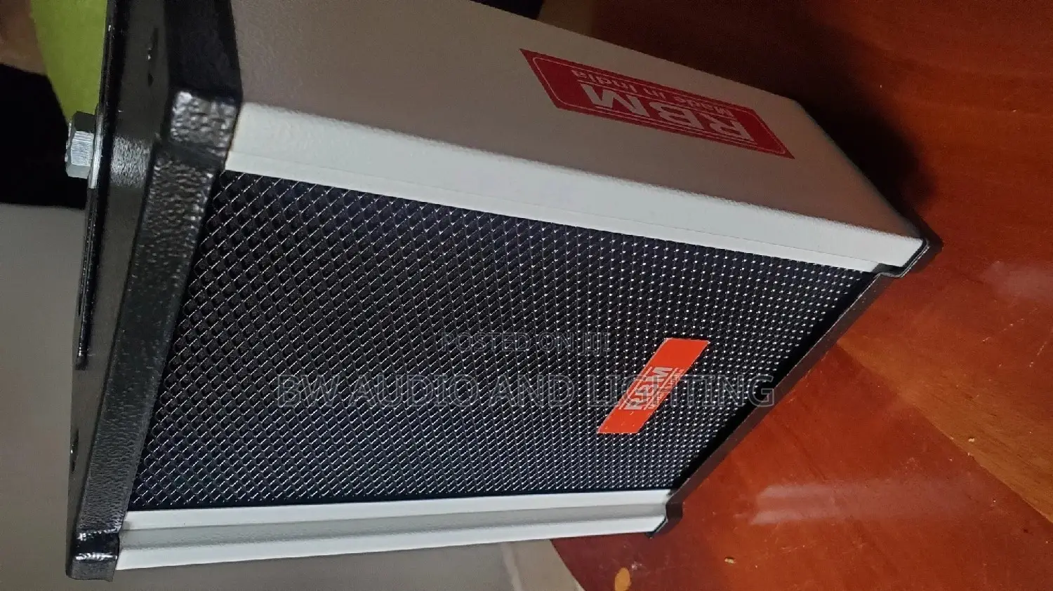 Column Speakers/ Wall Speakers /Wall Mount Speakers