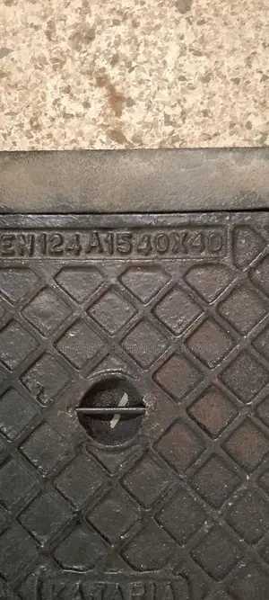 40x40, Manhole Covers. Metalic (Heavy Duty)