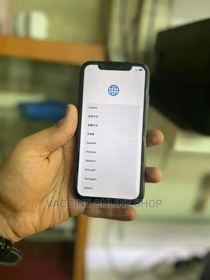 Apple iPhone 11 64 GB Black