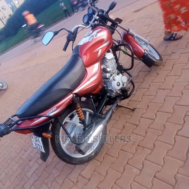 Bajaj Boxer 100 2020 Red