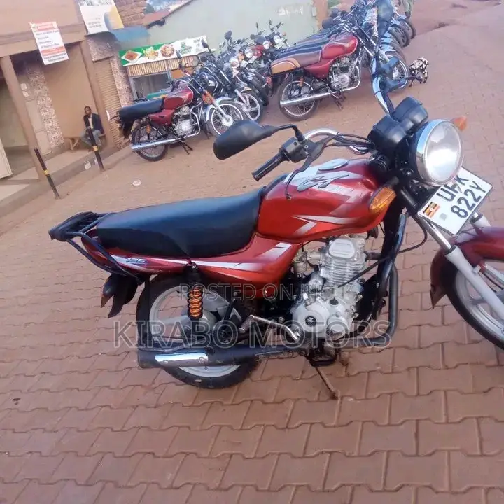 Bajaj Boxer 100 2020 Red