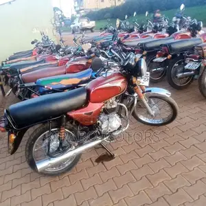 Bajaj Boxer 100 2020 Red