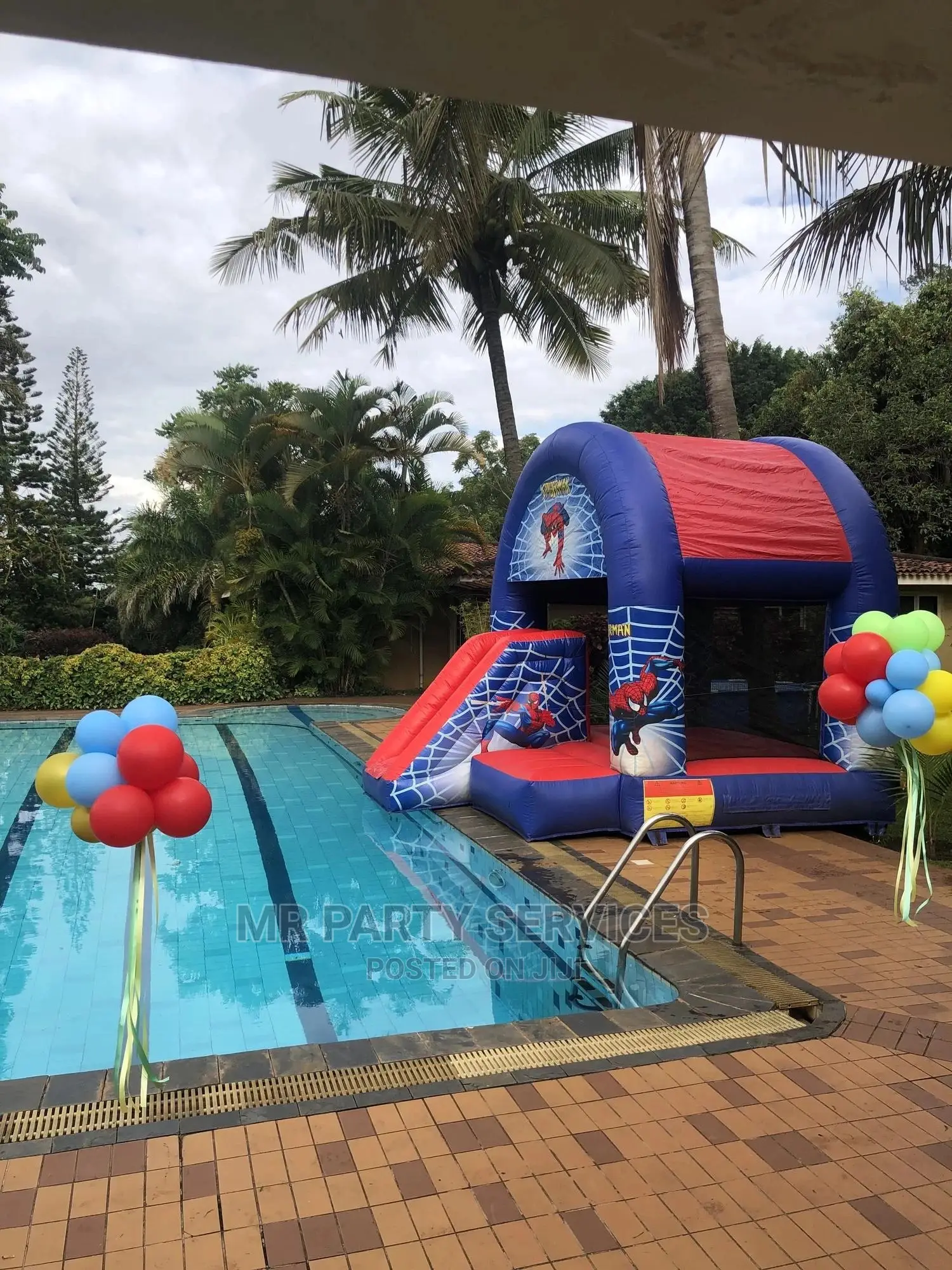 Kids Bouncing Castles And Other Party Items For Hire