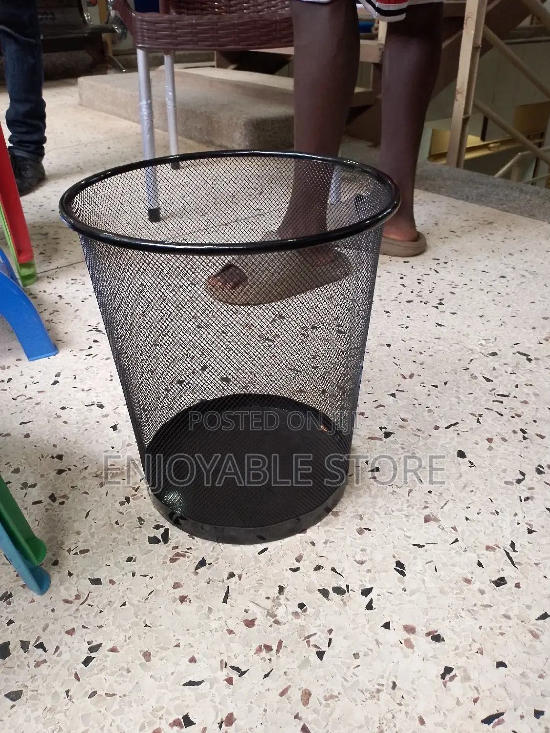 Metallic Dust Bins
