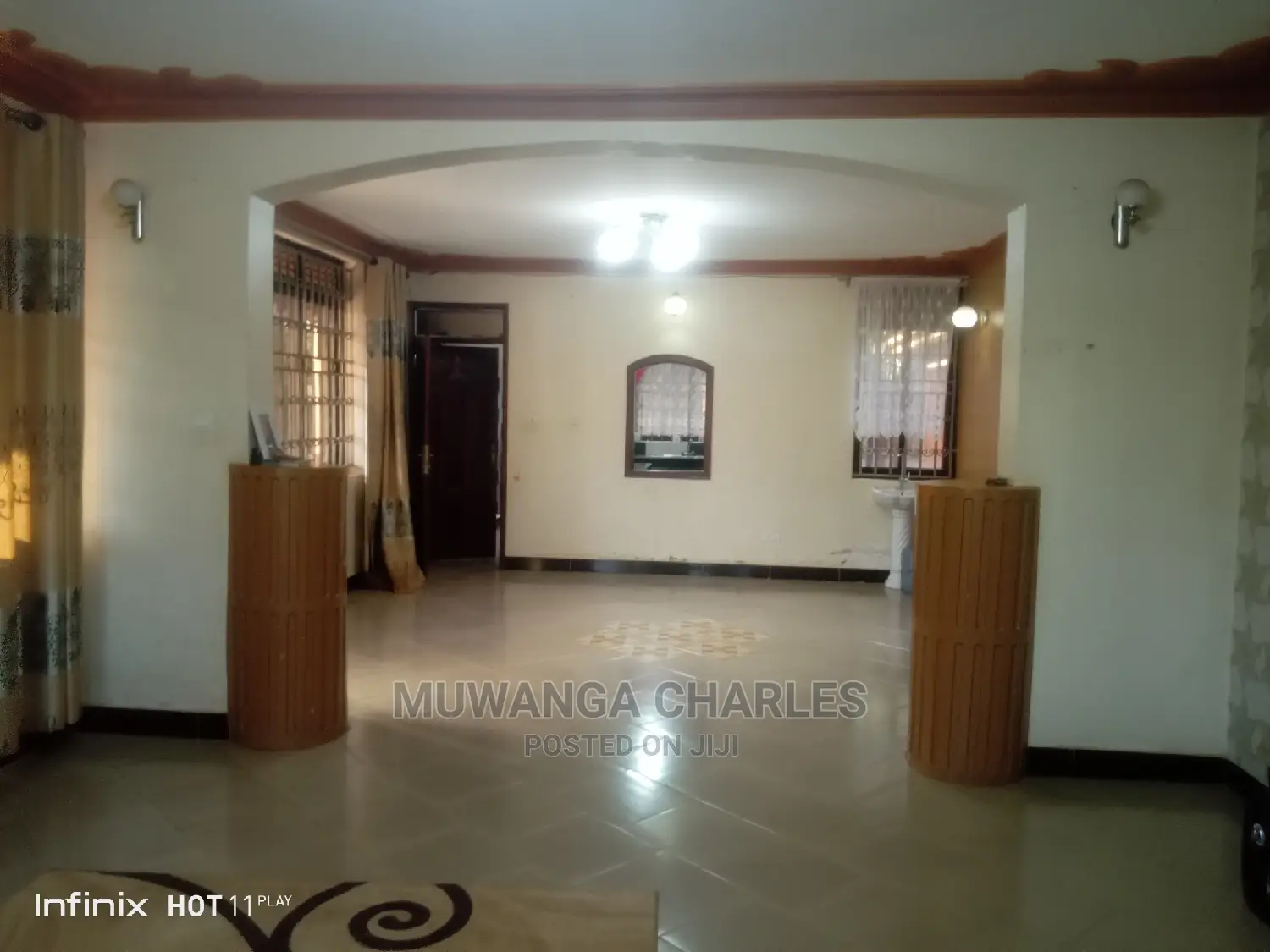 6bdrm Duplex in Fs Properties Ltd, Central Division for rent
