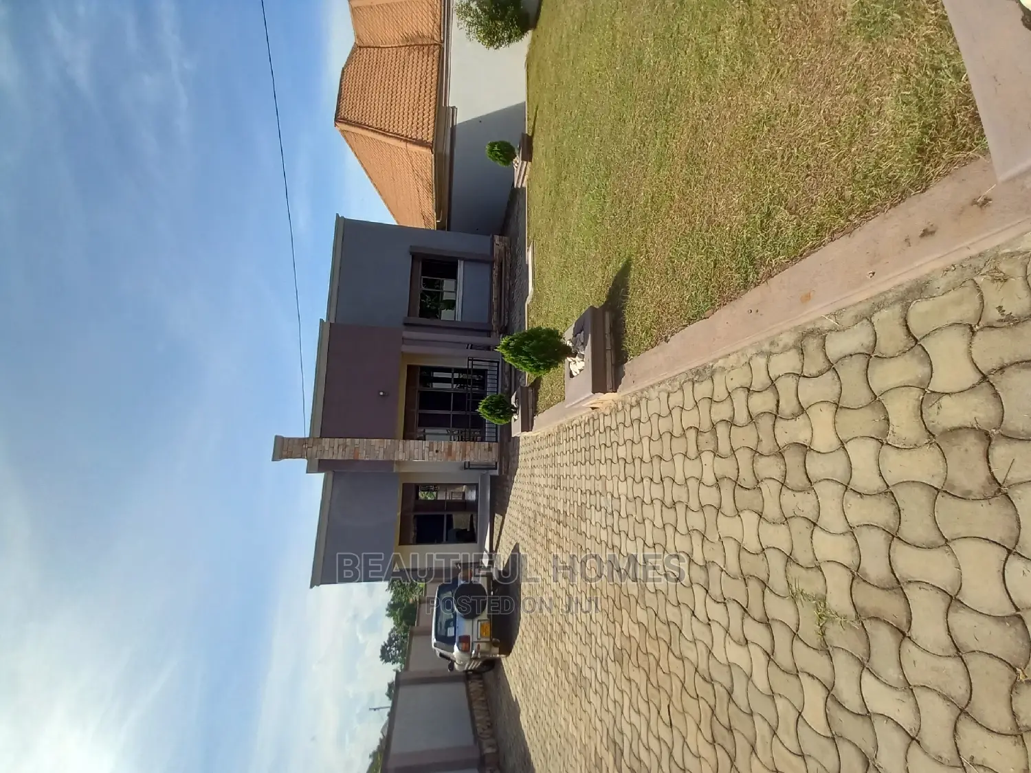 Furnished 4bdrm Bungalow in Kira for Sale