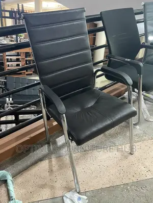 Visitor Chair (Leather)