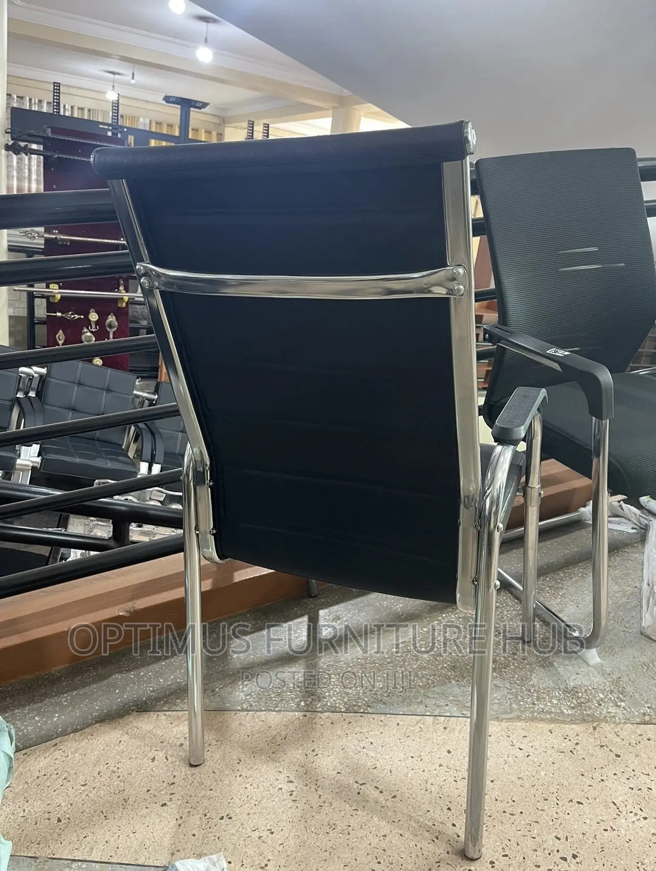 Visitor Chair (Leather)