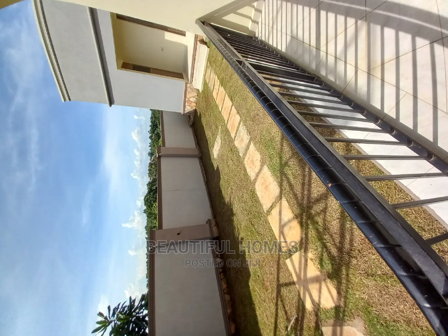 Furnished 4bdrm Bungalow in Kira for Sale