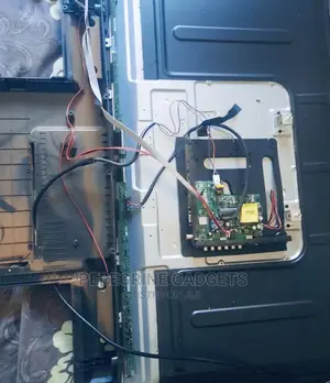Specialized Technicians in All TV Motherboards Repair