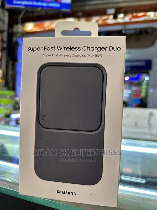 Super Fast Wireless Charger Duo in Central Division Accessories