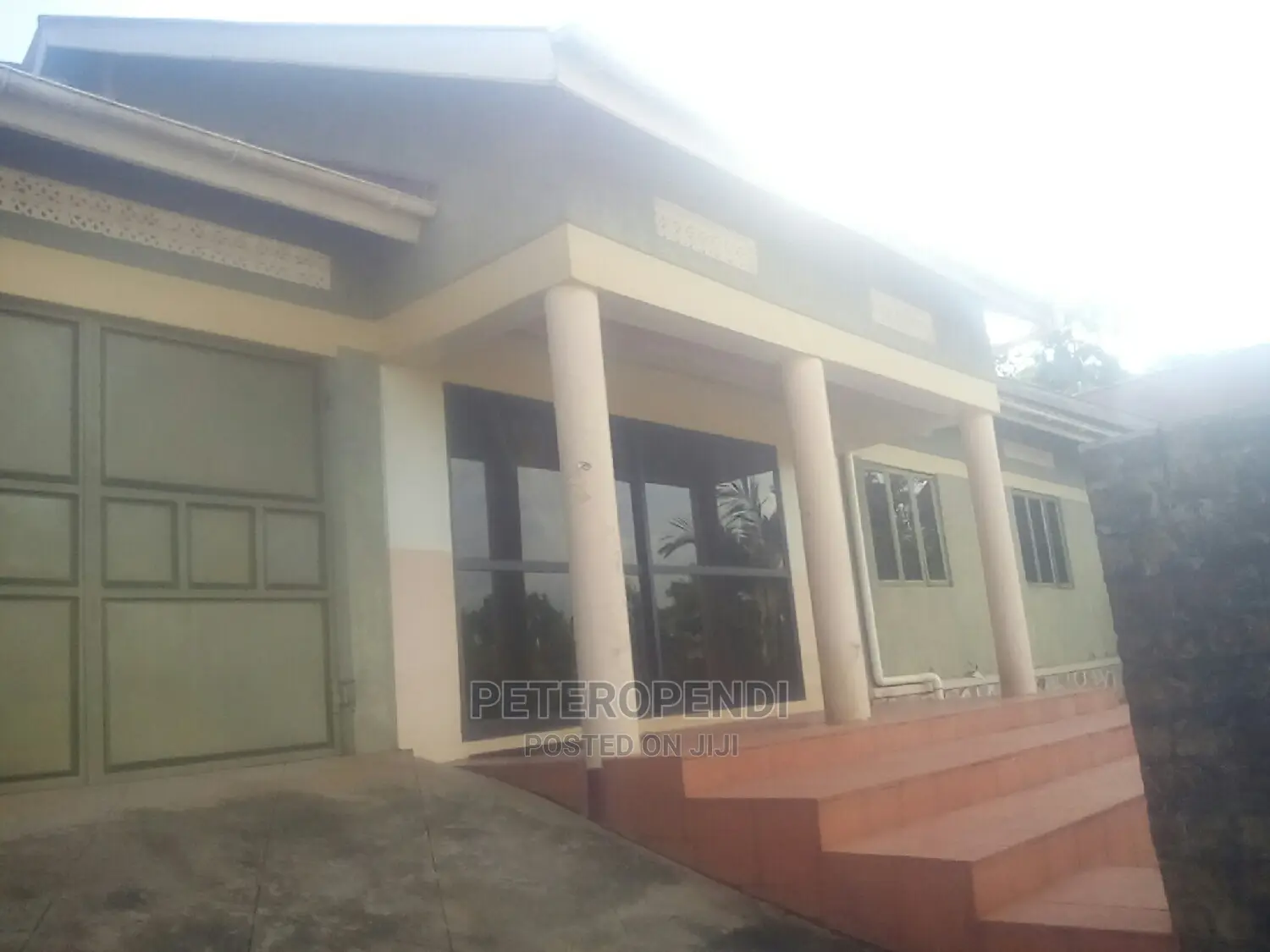 3bdrm Bungalow in Kira for sale