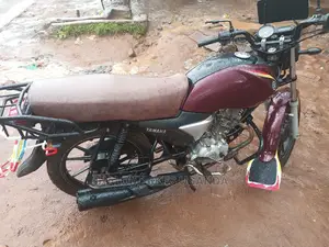 Yamaha Crux 2016 Red