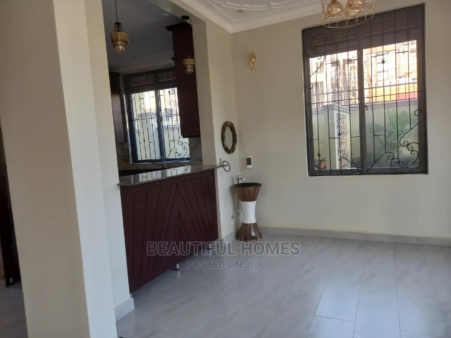 Furnished 5bdrm Mansion in Kyanja All Tarmack, Nakawa for Sale