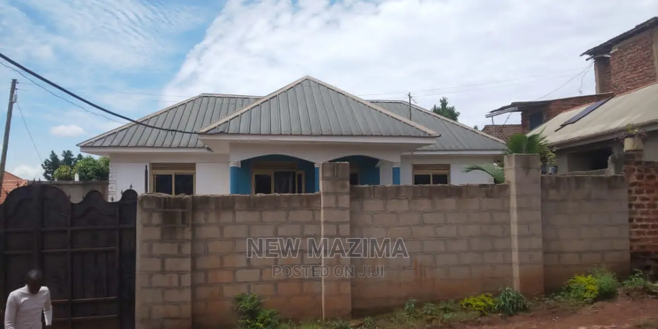 2bdrm House in Kawempe Kawanda, Central Division for Sale
