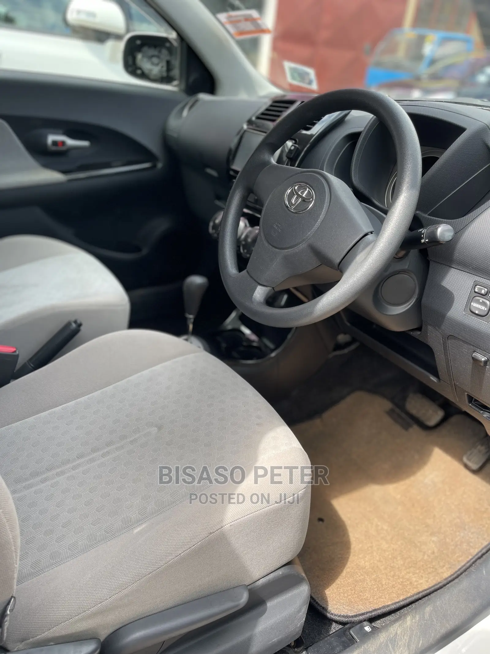 Toyota IST 2009 White