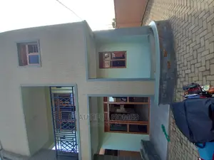 Furnished 4bdrm Maisonette in Kyanja, Nakawa for Sale