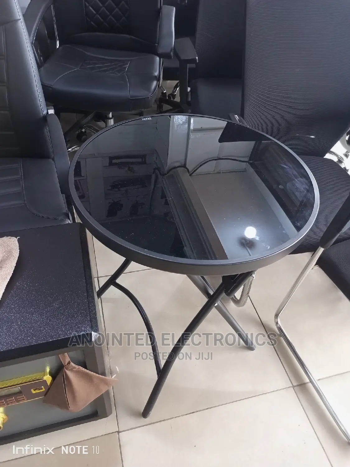 Foldable Glass Tables
