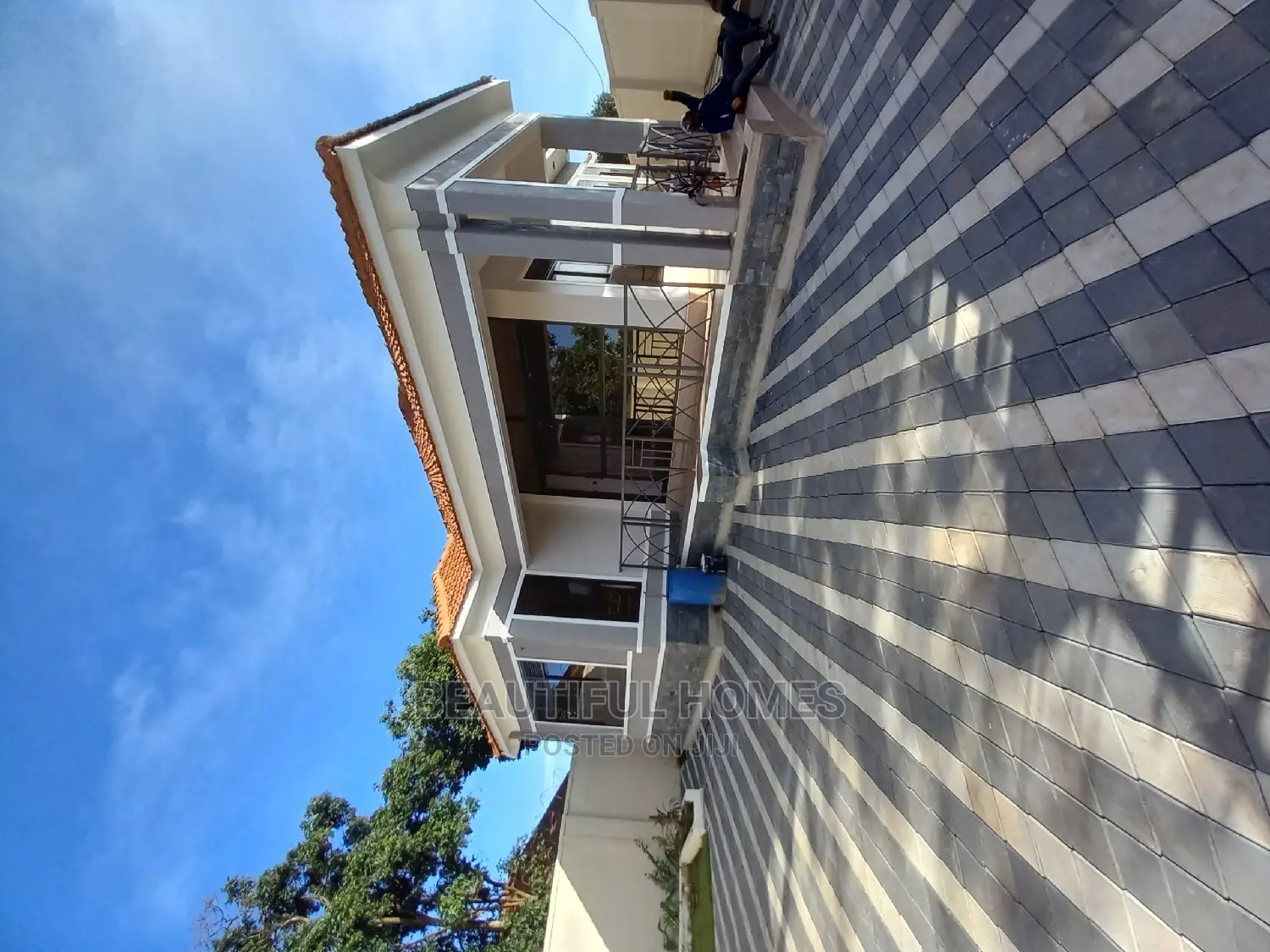 Furnished 4bdrm House in Kisaasi, Central Division for Sale