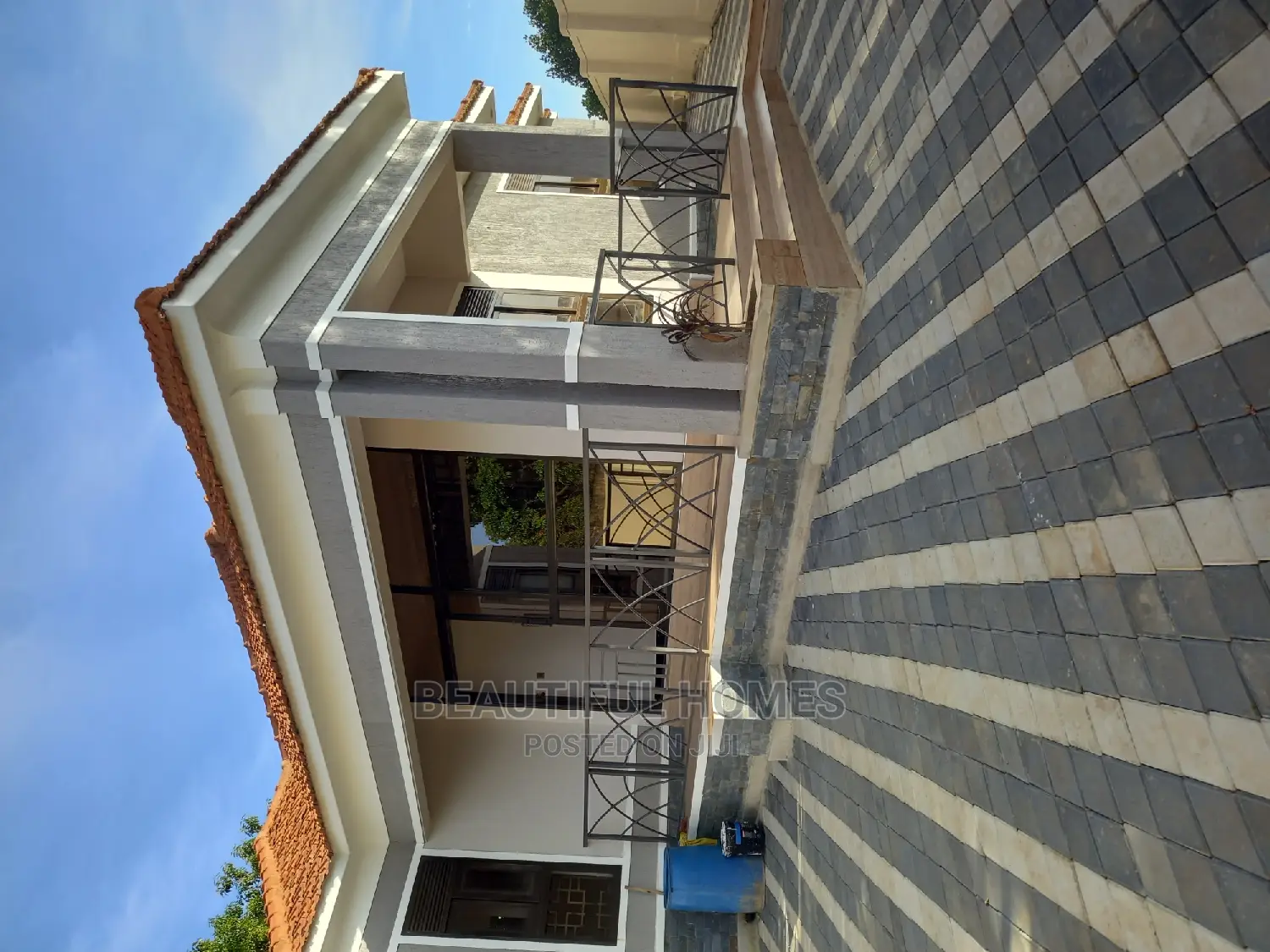 Furnished 4bdrm House in Kisaasi, Central Division for Sale