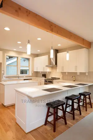 Kitchen Cabinets / Island Kitchen