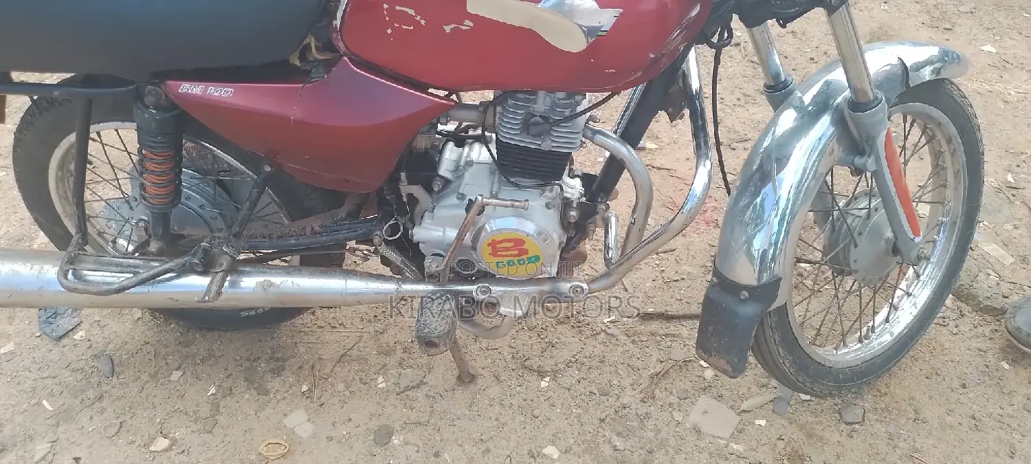 New Bajaj Boxer 100 2014 Purple