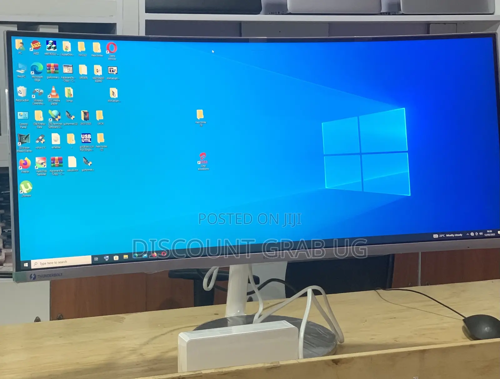 Samsung 34” Ultra Wide Curved Monitor
