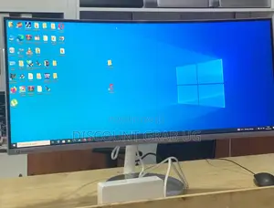 Samsung 34” Ultra Wide Curved Monitor