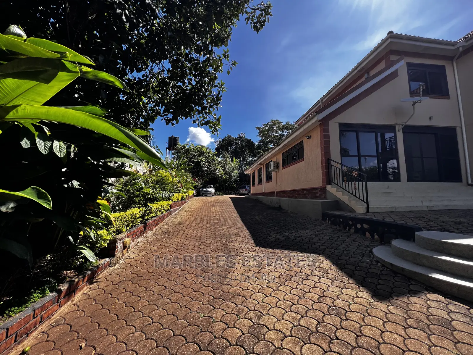 6bdrm House in Bugolobi, Central Division for Rent