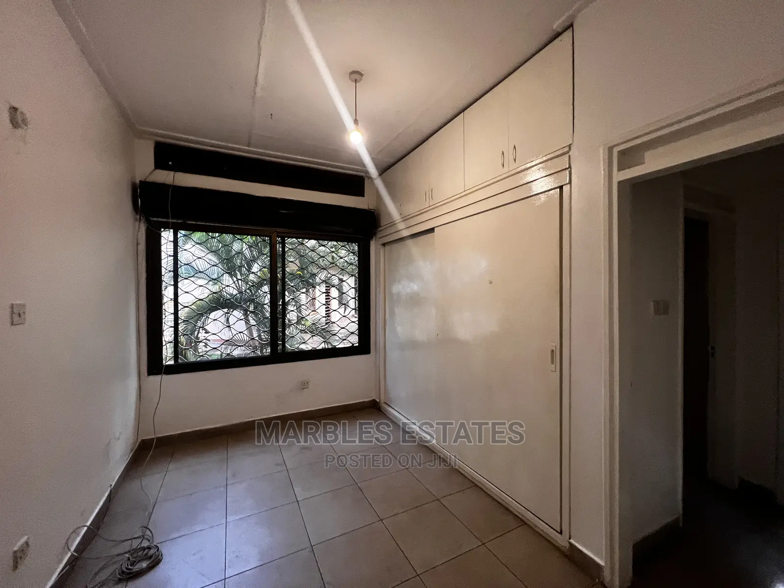 6bdrm Bungalow in Mbuya, Central Division for Rent